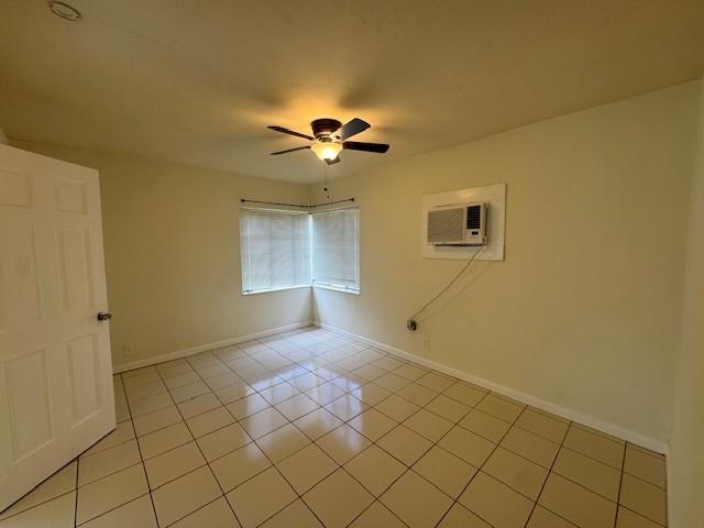 Image 7 of 11 For 1705 Moffett St  C