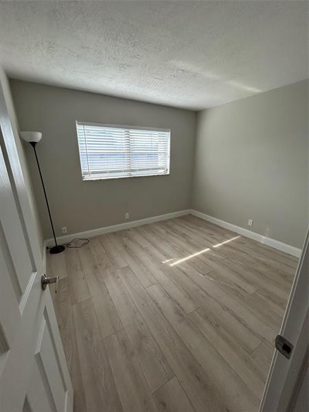 Image 17 of 22 For 1230 Old Boynton Rd  214