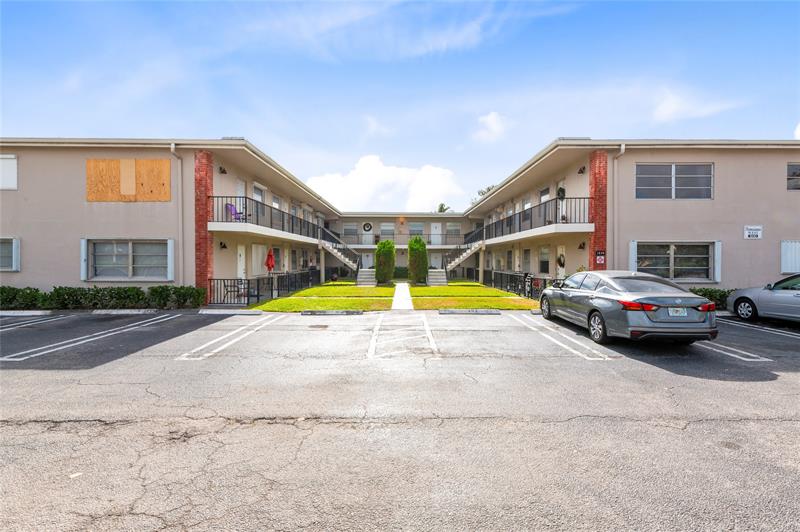 Image 19 of 22 For 1230 Old Boynton Rd  214