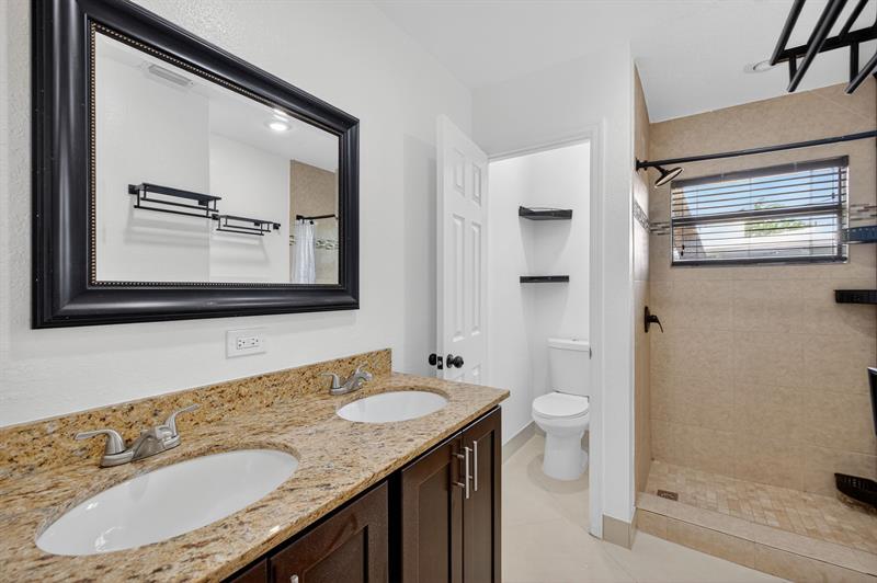 Image 14 of 64 For 2924 8th Ave