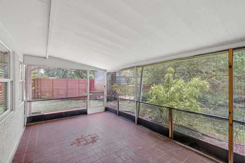 Image 16 of 64 For 2924 8th Ave