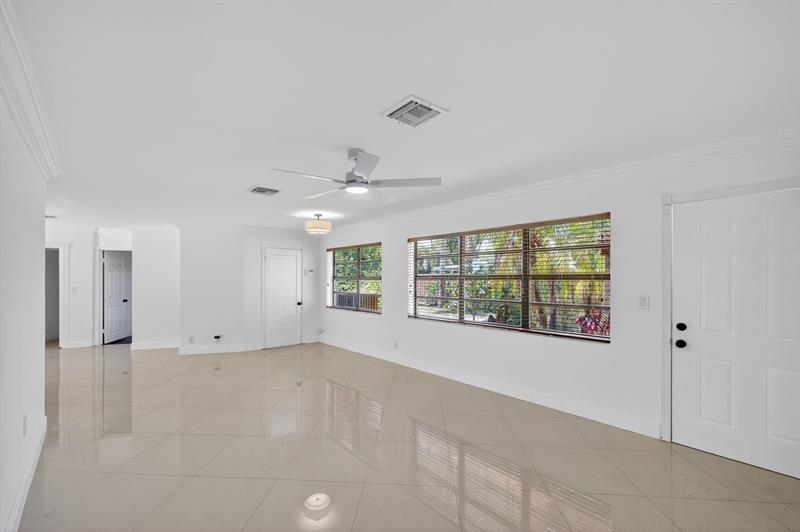 Image 3 of 64 For 2924 8th Ave