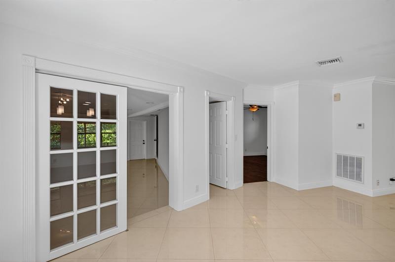 Image 38 of 64 For 2924 8th Ave