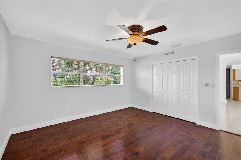 Image 42 of 64 For 2924 8th Ave