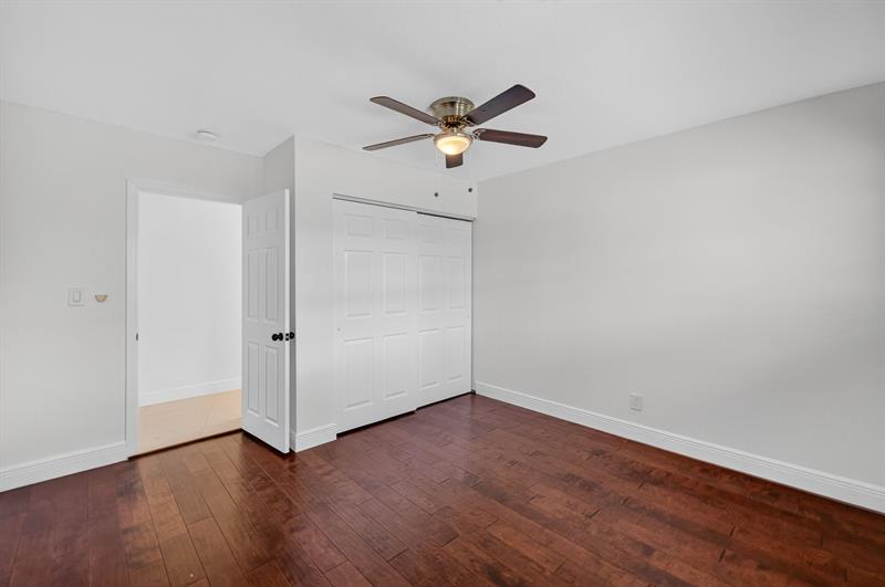 Image 47 of 64 For 2924 8th Ave