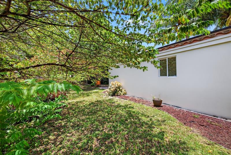 Image 63 of 64 For 2924 8th Ave
