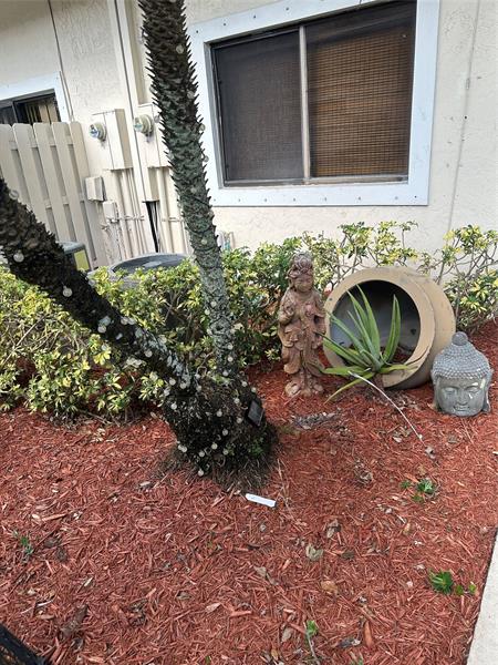 Image 33 of 39 For 10130 33rd Pl