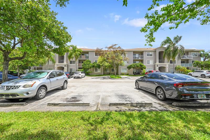 Details for 5005 Wiles Rd  203, Coconut Creek, FL 33073