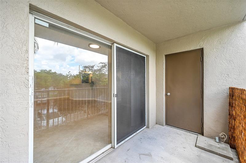 Image 29 of 38 For 5005 Wiles Rd  203