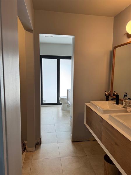 Image 17 of 38 For 18 Capitol Ct