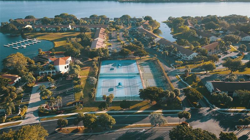 Image 34 of 38 For 18 Capitol Ct