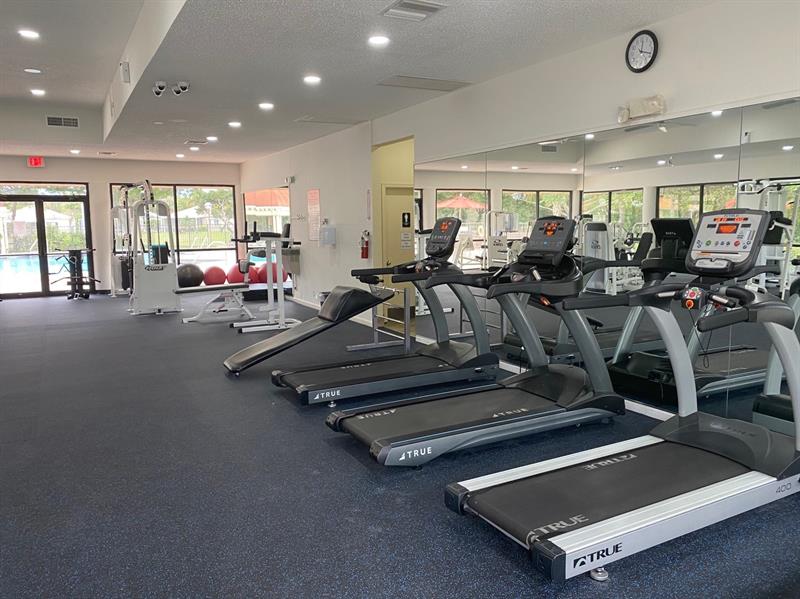 Image 36 of 38 For 18 Capitol Ct