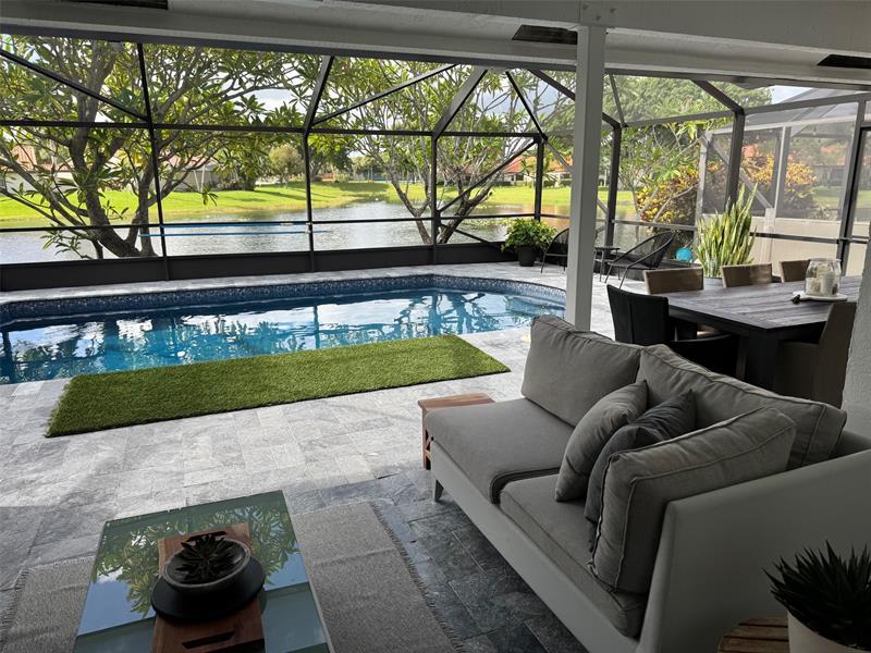 Image 5 of 38 For 18 Capitol Ct