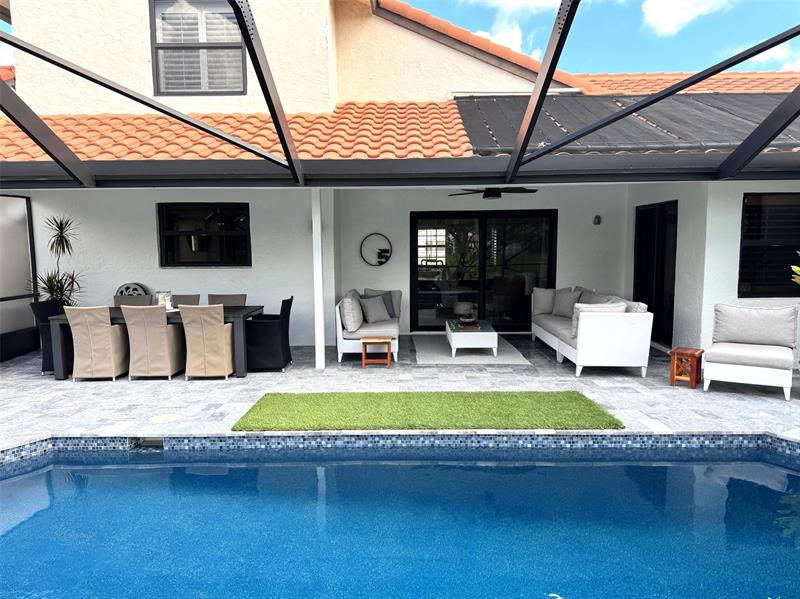 Image 6 of 38 For 18 Capitol Ct