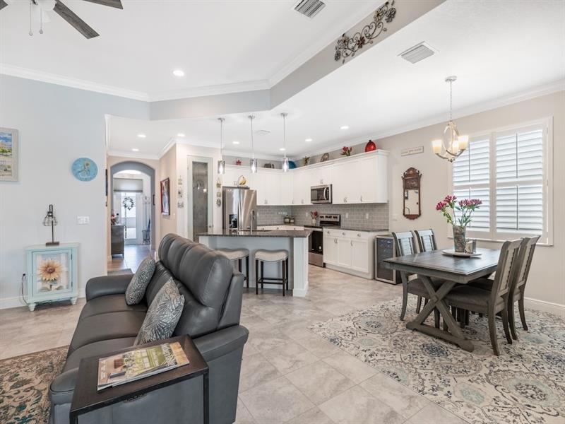 Image 13 of 45 For 2557 Bella Vista Cir