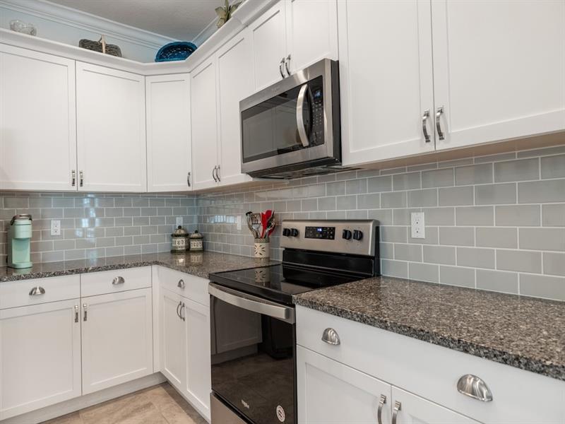 Image 18 of 45 For 2557 Bella Vista Cir