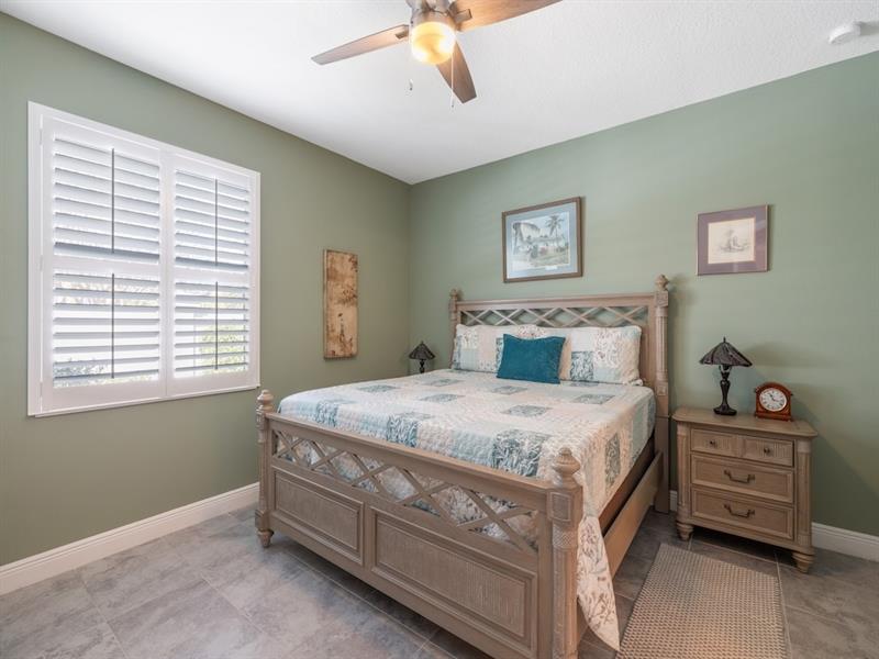 Image 23 of 45 For 2557 Bella Vista Cir