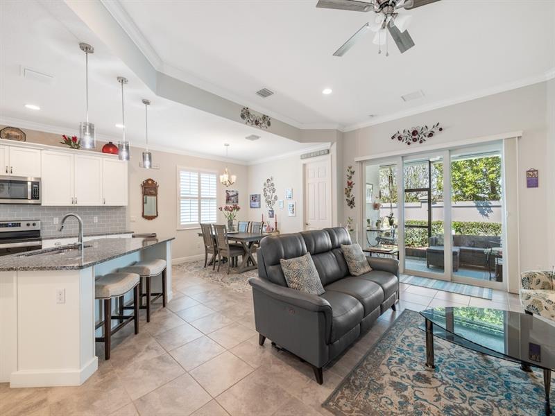 Image 7 of 45 For 2557 Bella Vista Cir