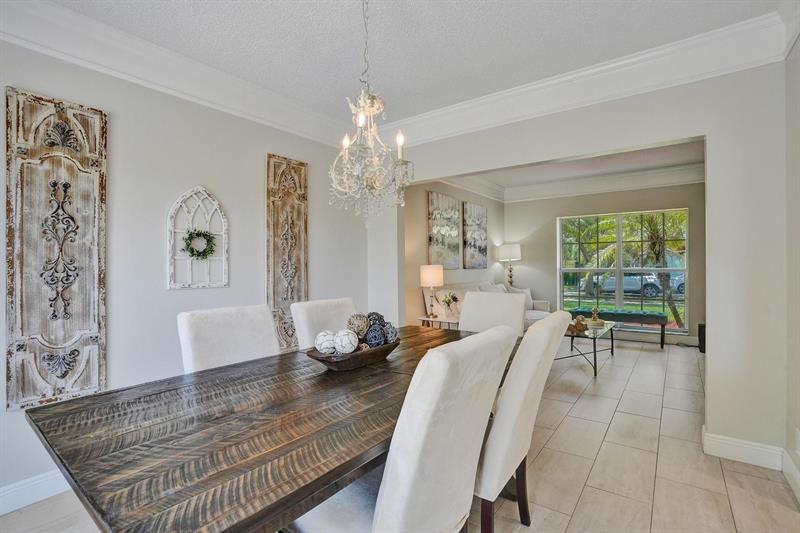 Image 12 of 81 For 10582 Grove Pl