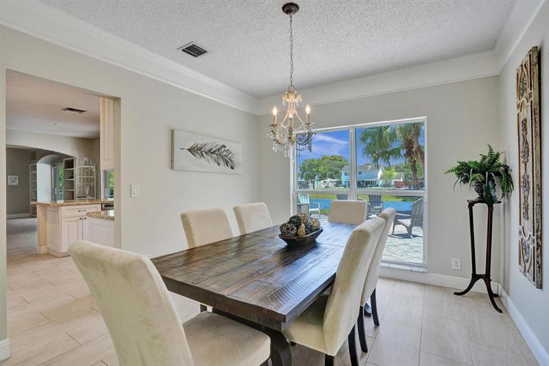 Image 13 of 81 For 10582 Grove Pl