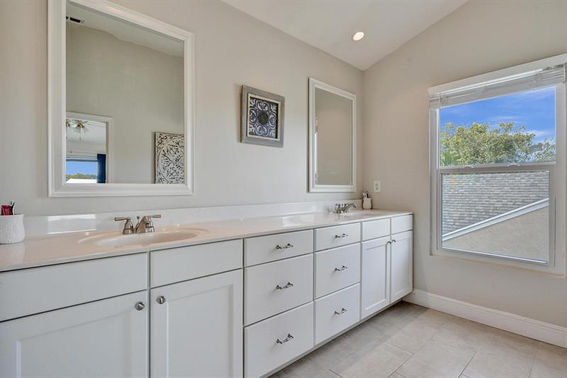 Image 57 of 81 For 10582 Grove Pl