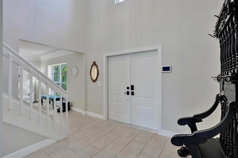 Image 6 of 81 For 10582 Grove Pl