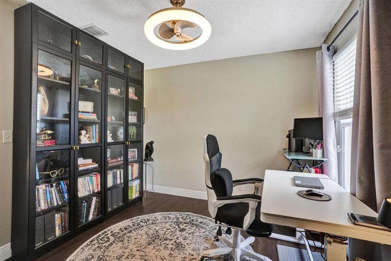 Image 61 of 81 For 10582 Grove Pl