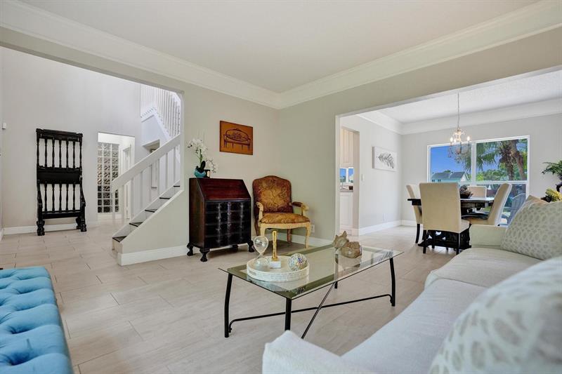 Image 8 of 81 For 10582 Grove Pl