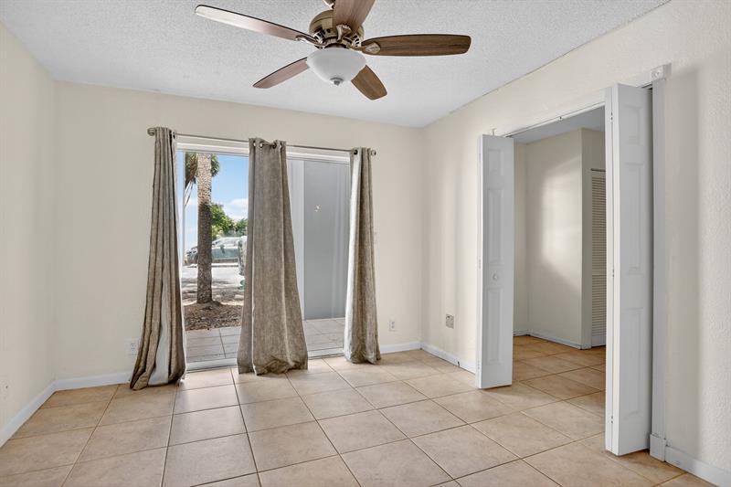 Image 19 of 41 For 2870 14th Street Cswy  104c