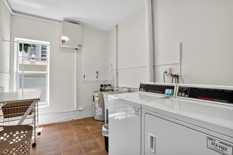 Image 41 of 41 For 2870 14th Street Cswy  104c