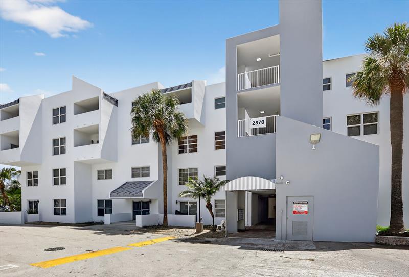 Image 6 of 41 For 2870 14th Street Cswy  104c