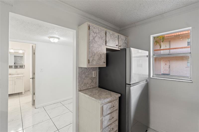Image 6 of 37 For 7610 Stirling Rd  A104