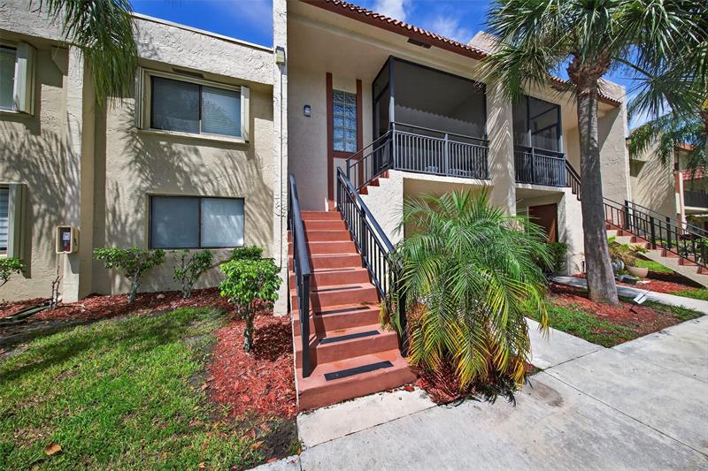 Details for 412 Lakeview Dr  202, Weston, FL 33326