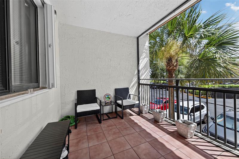 Image 12 of 34 For 412 Lakeview Dr  202