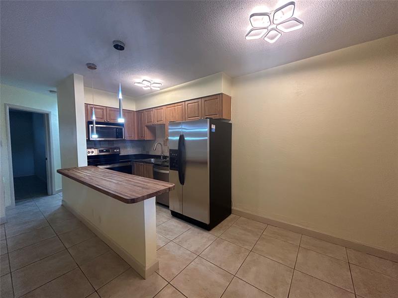 Details for 2607 8th Ave  24, Wilton Manors, FL 33334