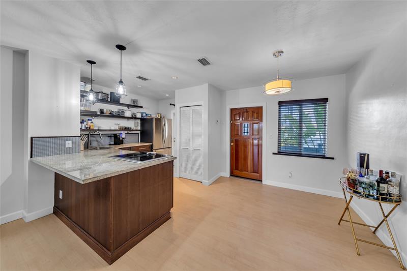 Image 10 of 33 For 1535 15th St  305