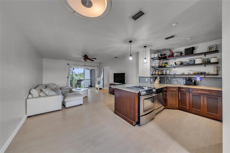 Image 5 of 33 For 1535 15th St  305