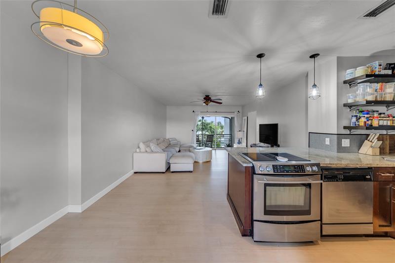 Image 6 of 33 For 1535 15th St  305