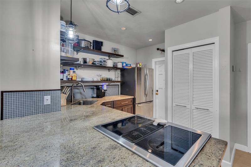 Image 7 of 33 For 1535 15th St  305