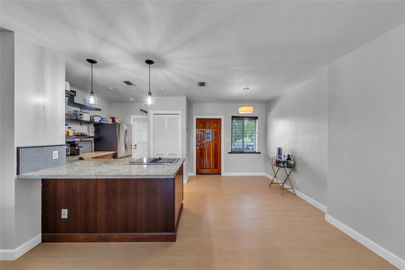 Image 9 of 33 For 1535 15th St  305