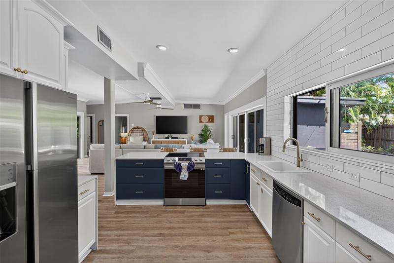 Image 27 of 80 For 2112 Manatee Drive