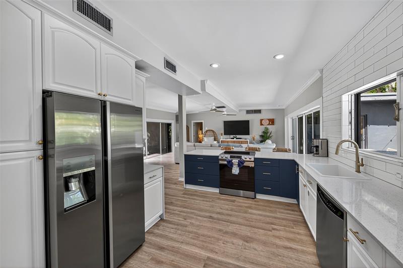 Image 29 of 80 For 2112 Manatee Drive