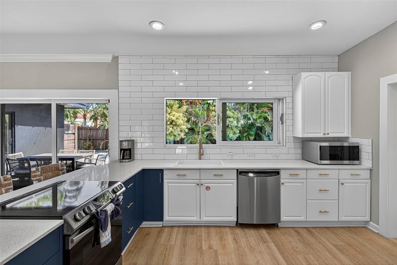 Image 33 of 80 For 2112 Manatee Drive