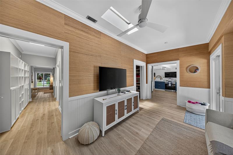 Image 37 of 80 For 2112 Manatee Drive