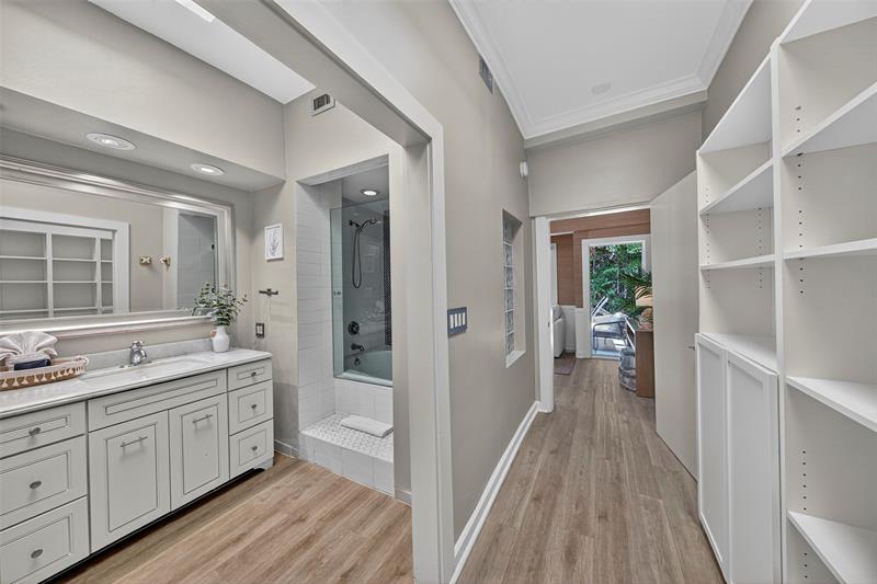Image 51 of 80 For 2112 Manatee Drive