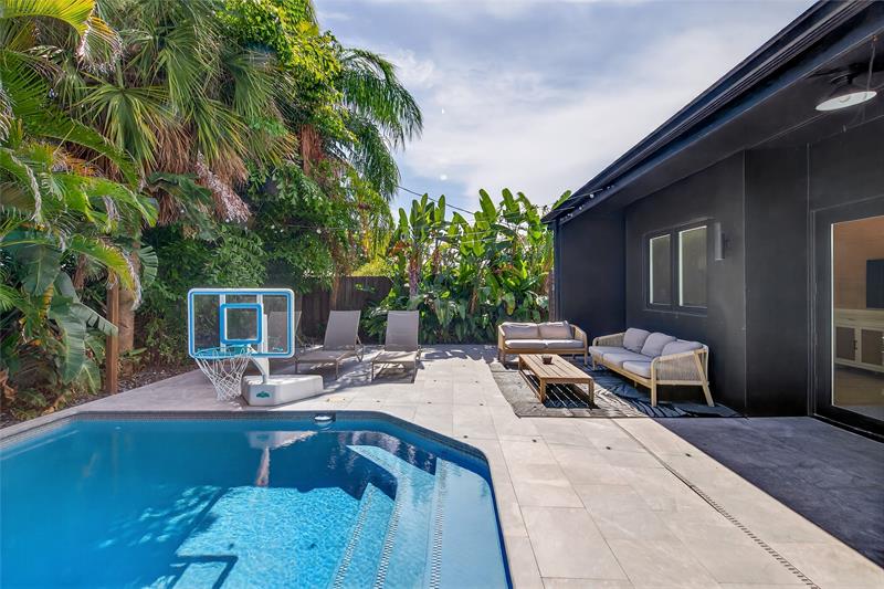 Image 65 of 80 For 2112 Manatee Drive