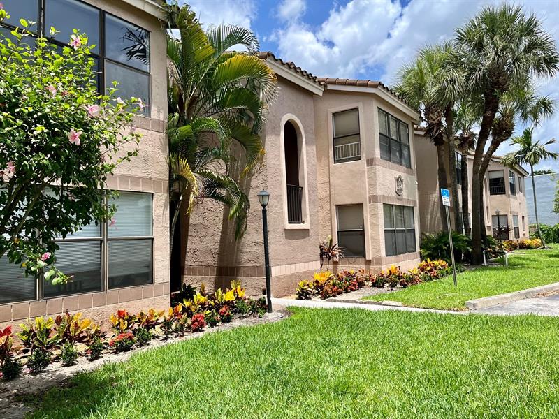Details for 2796 University Dr  2207, Davie, FL 33328
