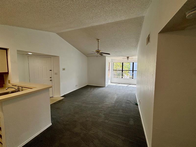 Image 5 of 15 For 2796 University Dr  2207