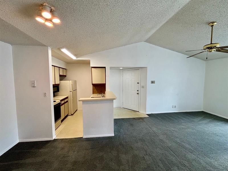 Image 6 of 15 For 2796 University Dr  2207