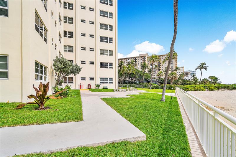 Image 33 of 49 For 6000 Ocean Blvd  4f